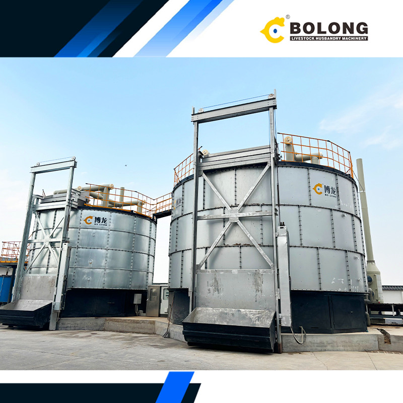 How does Bolong composting machine decompose chicken manure?
